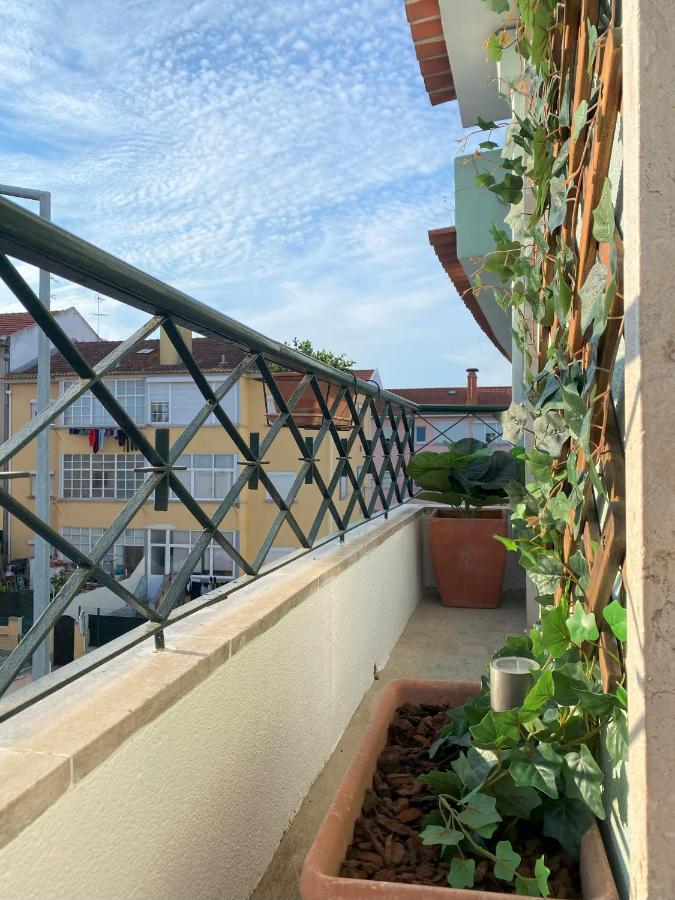 Lisbon, Renovated T2 Apartment Portas De Benfica อามาโดรา ภายนอก รูปภาพ