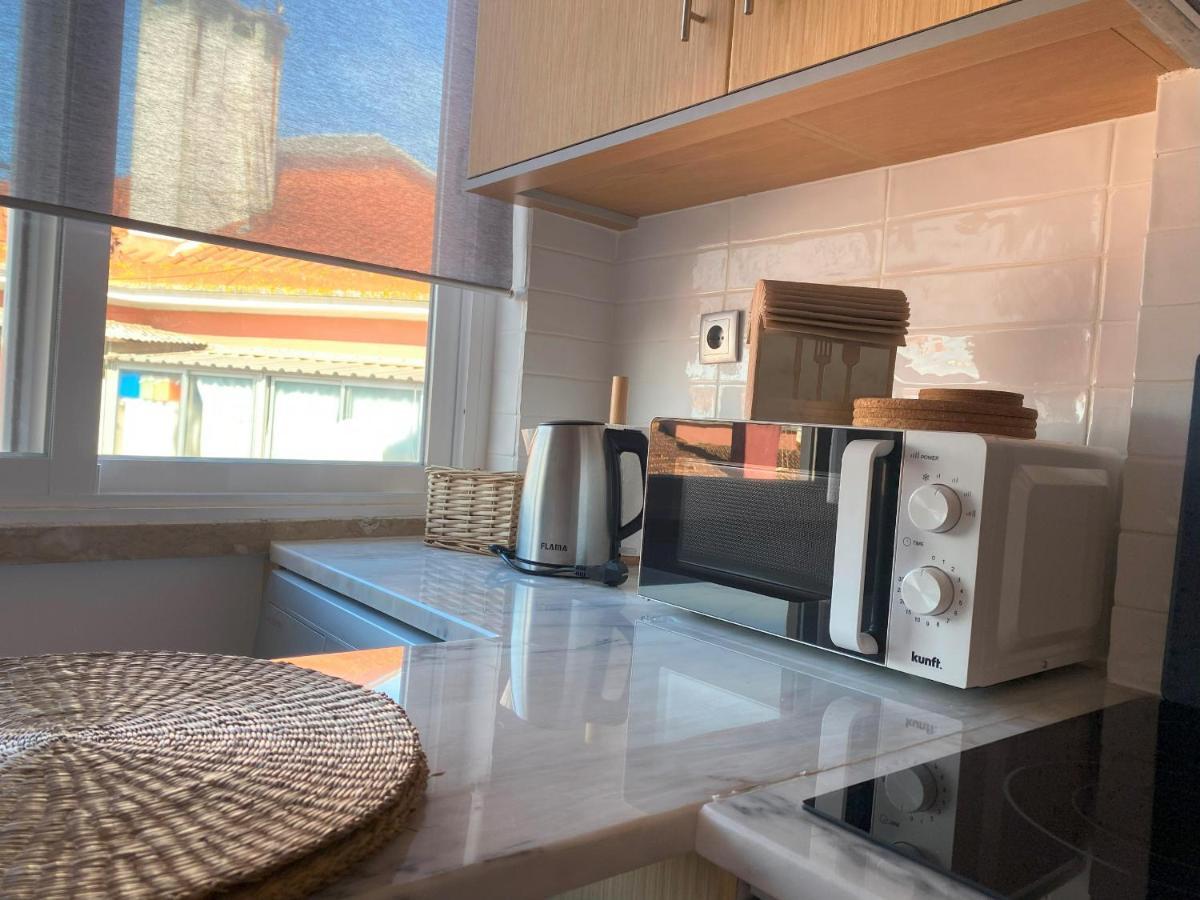 Lisbon, Renovated T2 Apartment Portas De Benfica อามาโดรา ภายนอก รูปภาพ